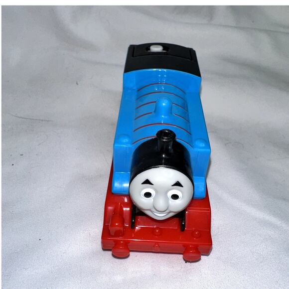 Gullane Thomas the Tank Engine Trackmaster Motorized 3035D 2013 Engine #1 - Picture 2 of 7
